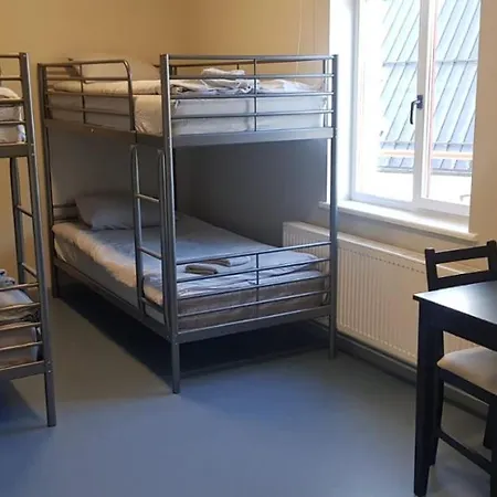 Hostel Nr.2 *